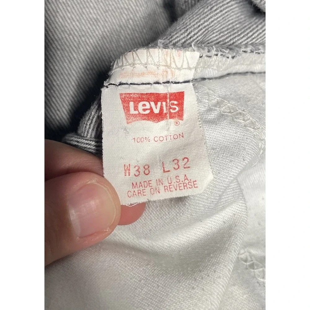 Vintage Levis 505 Jeans Mens 38x32 Black Denim Regular Fit Straight Leg USA Made